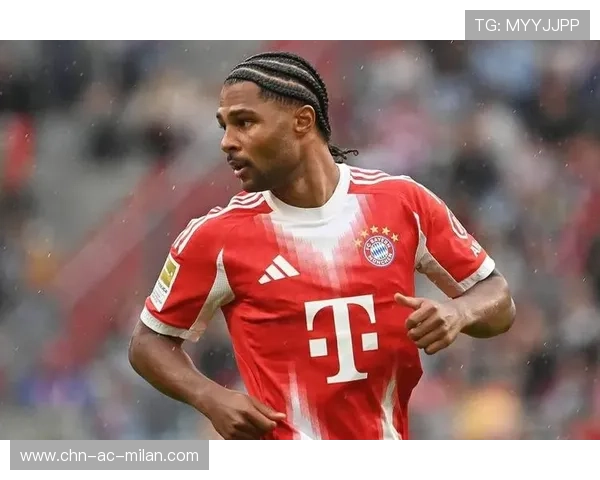 拜仁格纳布里直塞推进后爆射成关键动作