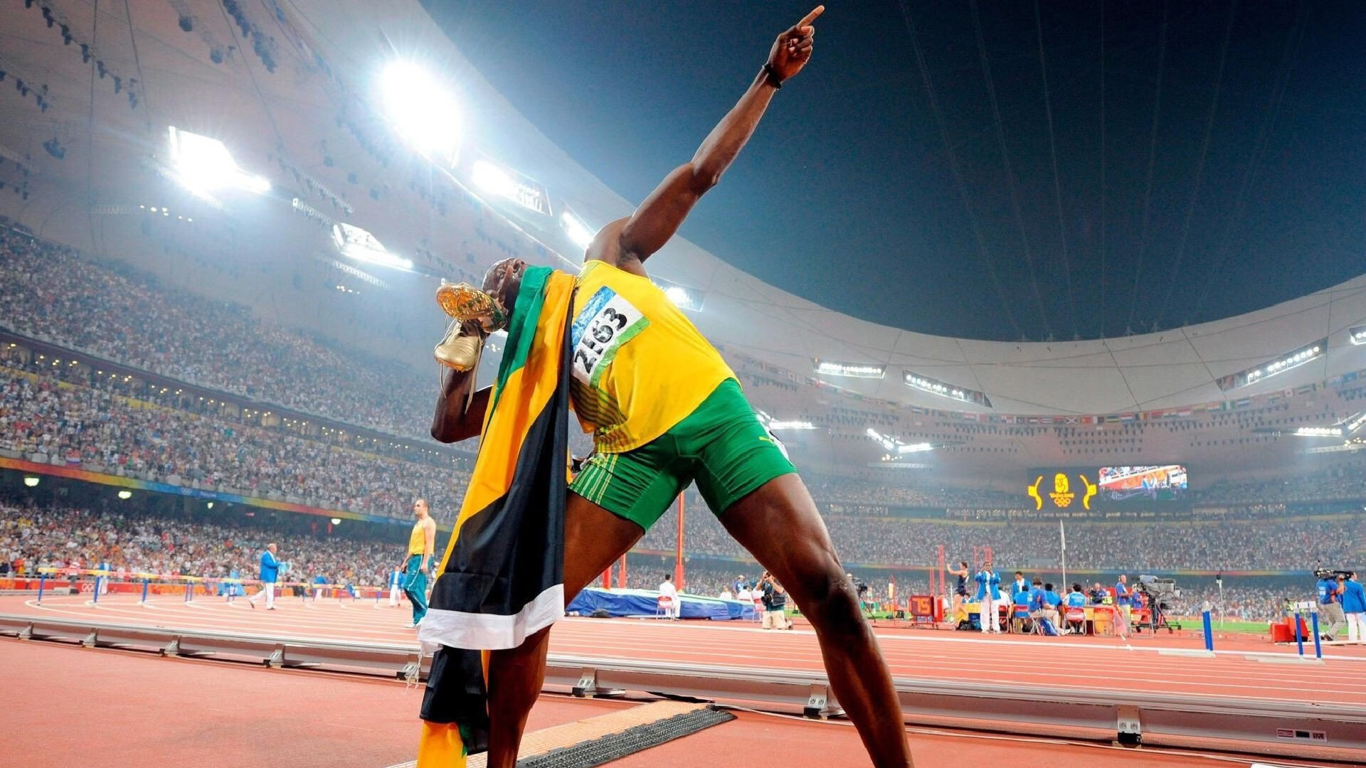 德甲劲爆对决：攻守激烈，精彩不断！，德甲经典比赛